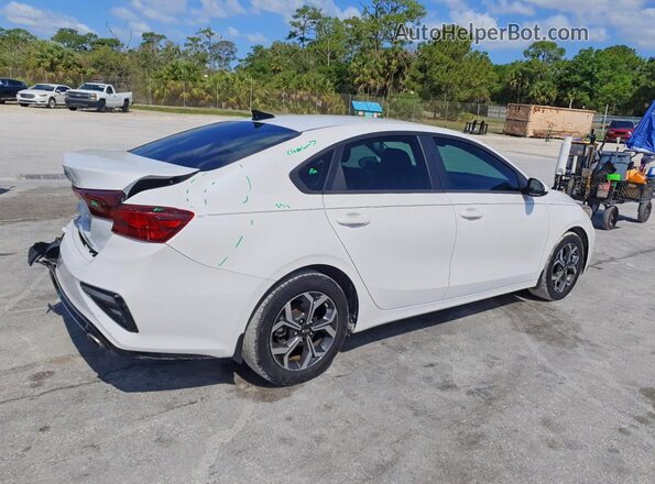 3KPF24ADXME303667 2021 KIA FORTE White Tył prawy