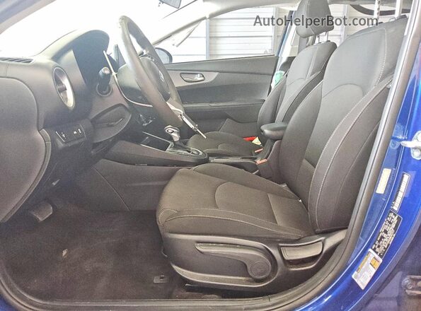3KPF24ADXME347717 2021 KIA FORTE Blue წინა სალონის ხედი