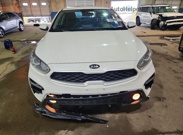 3KPF24ADXME368339 2021 KIA FORTE White Vista frontal