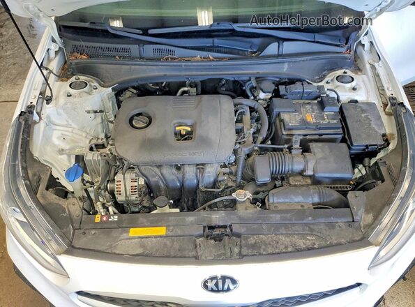 3KPF24ADXME386372 2021 KIA FORTE Белый Вид задней части салона