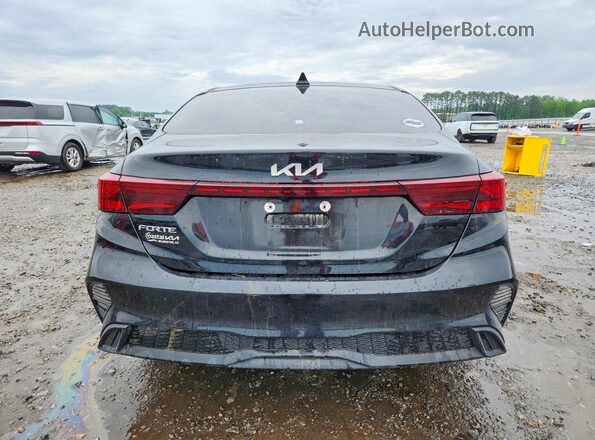 3KPF24ADXNE417363 2022 KIA FORTE Black Widok z tyłu