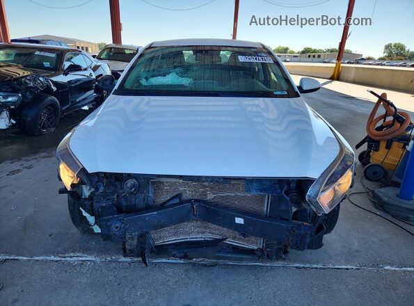 3KPF24ADXNE425513 2022 KIA FORTE White Вид спереду