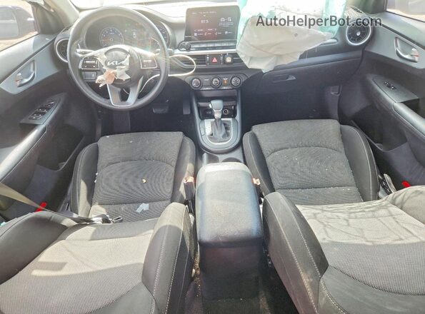 3KPF24ADXNE433112 2022 KIA FORTE Black Vista del salpicadero