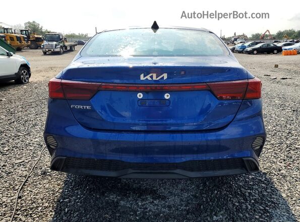 3KPF24ADXNE471505 2022 KIA FORTE Blue Rear view