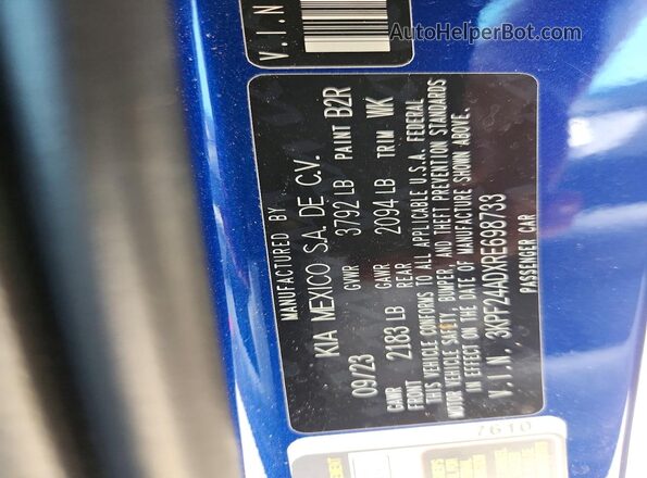 3KPF24ADXRE698733 2024 KIA FORTE Blue Vista de la etiqueta del VIN