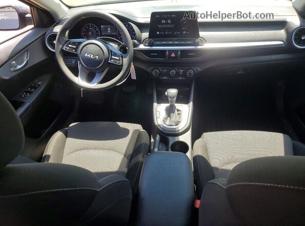 3KPF24ADXRE724408 2024 KIA FORTE Gray წინა პანელის ხედი