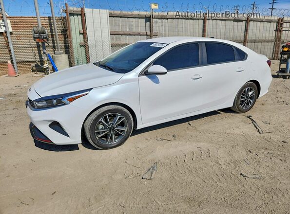 3KPF24ADXRE797360 2024 KIA FORTE White Tył lewy