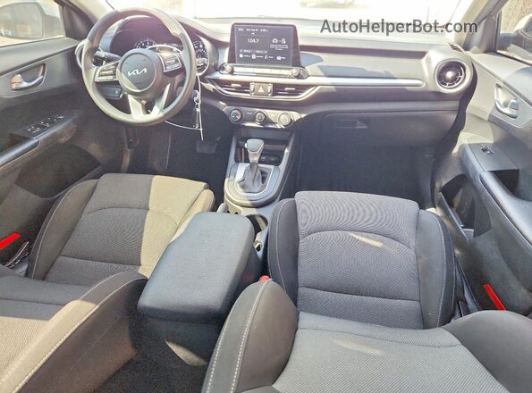 3KPF24ADXRE797360 2024 KIA FORTE White 
