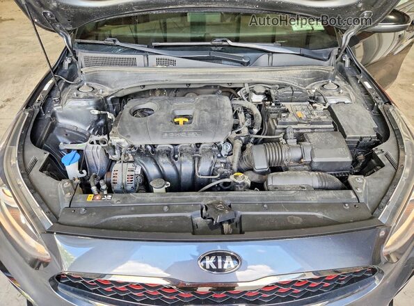 3KPF34AD0ME382943 2021 KIA FORTE Gray Widok wnętrza z tyłu