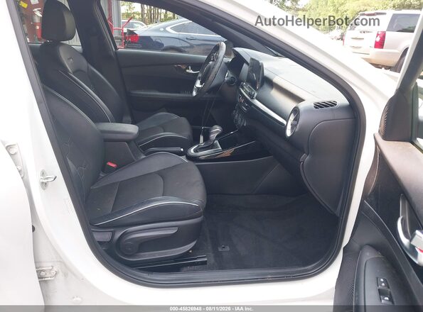 3KPF34AD0ME420204 2021 KIA FORTE White Սալոնի դիմացի տեսք