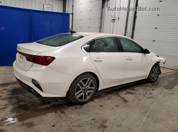 3KPF34AD0NE457450 2022 KIA FORTE White Trasero derecho