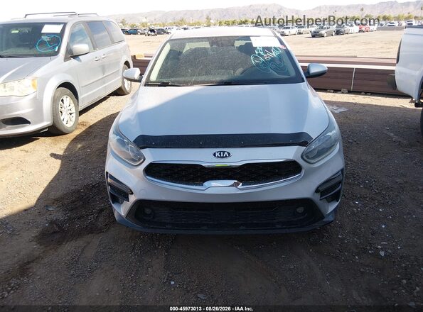 3KPF34AD3KE028282 2019 KIA FORTE Серебряный Вид панели приборов