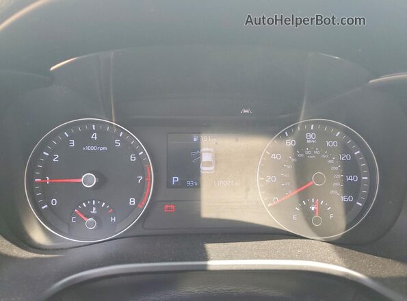 3KPF34AD3KE073416 2019 KIA FORTE White ხელსაწყოთა პანელის ხედი