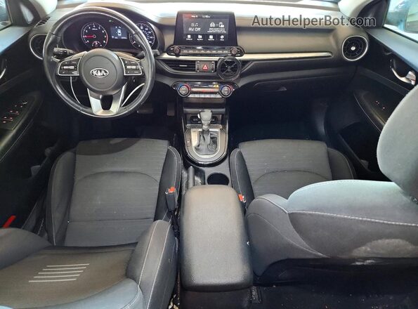 3KPF34AD4KE013077 2019 KIA FORTE Blue Widok deski rozdzielczej