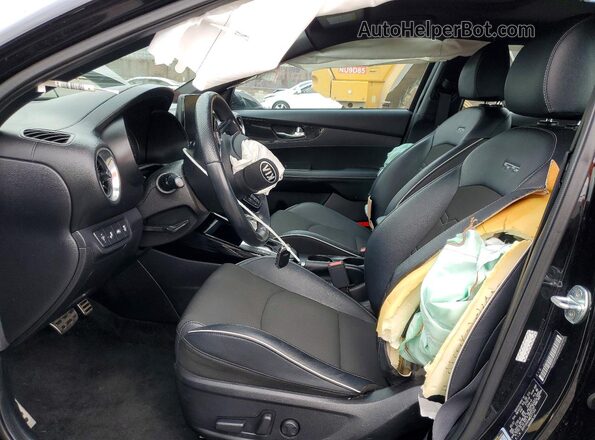 3KPF34AD4ME377163 2021 KIA FORTE Black Front interior view