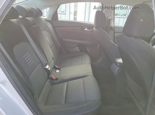 3KPF34AD5KE063731 2019 KIA FORTE Silver Հետևի նստատեղերի տեսք