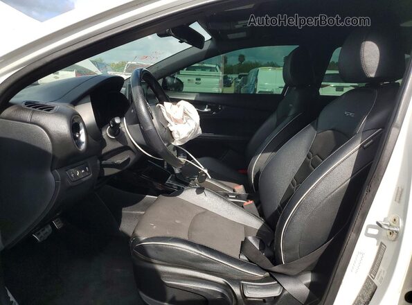 3KPF34AD5LE176516 2020 KIA FORTE White წინა სალონის ხედი