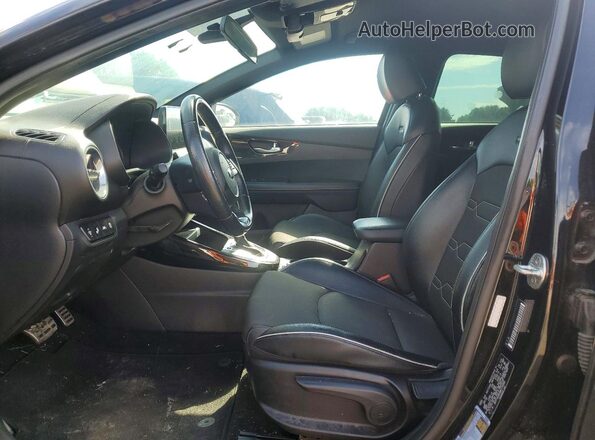 3KPF34AD5ME270588 2021 KIA FORTE Black Вид салону спереду