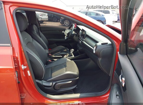 3KPF34AD5ME356922 2021 KIA FORTE Orange Вид салону спереду