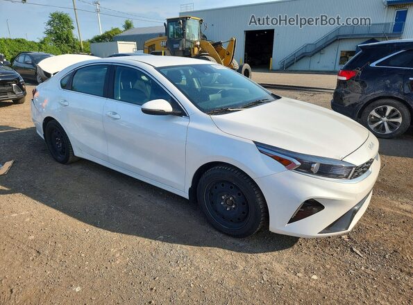 3KPF34AD5PE547048 2023 KIA FORTE White Przód prawy