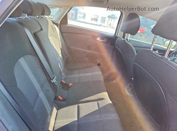 3KPF34AD5PE547048 2023 KIA FORTE White Widok tylnych siedzeń
