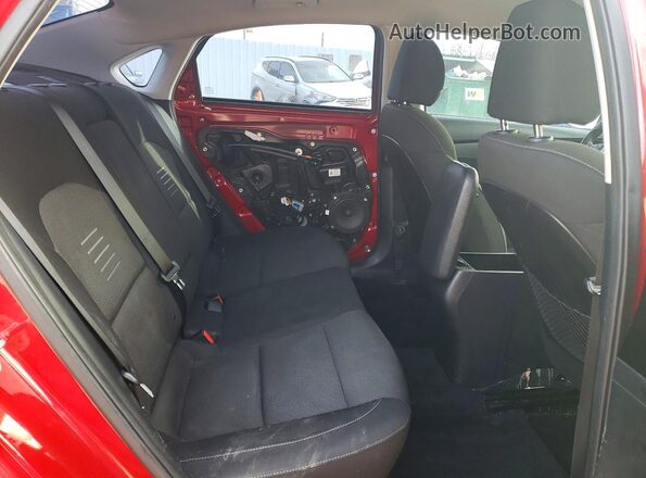 3KPF34AD6KE064810 2019 KIA FORTE Red Widok tylnych siedzeń