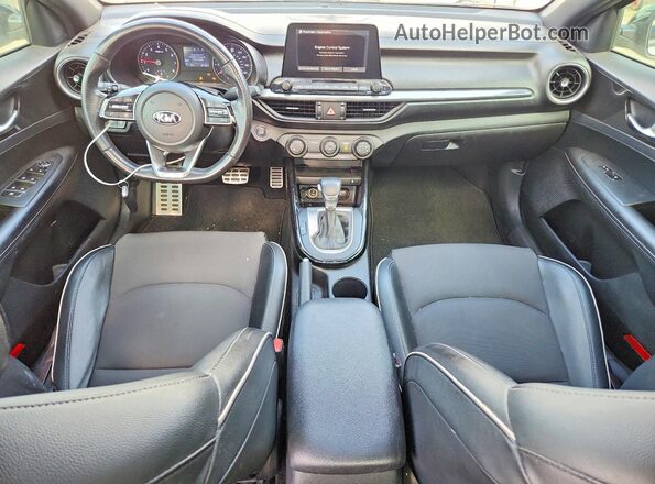 3KPF34AD6LE165752 2020 KIA FORTE White Dashboard view