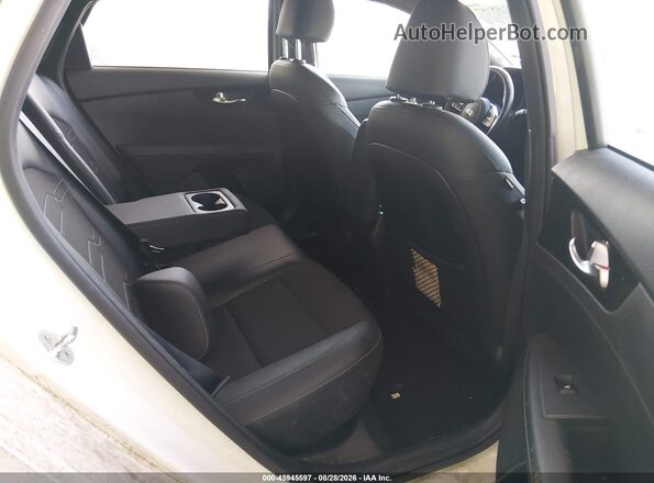 3KPF34AD6ME351079 2021 KIA FORTE White Vista de la etiqueta del VIN