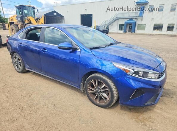 3KPF34AD6PE556325 2023 KIA FORTE Blue Front right
