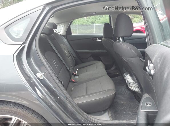 3KPF34AD7KE028897 2019 KIA FORTE Gray Vista de la etiqueta del VIN