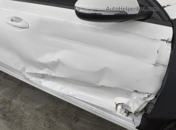 3KPF34AD9KE067345 2019 KIA FORTE White 