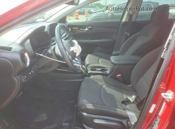 3KPF34AD9KE068754 2019 KIA FORTE Red Вид салону спереду