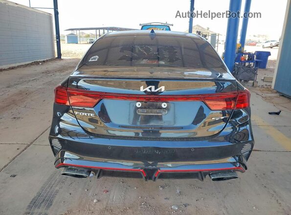 3KPF44AC1RE795174 2024 KIA FORTE Black უკანა ხედი