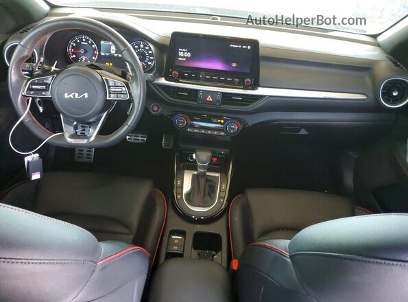 3KPF44AC1RE795174 2024 KIA FORTE Black წინა პანელის ხედი