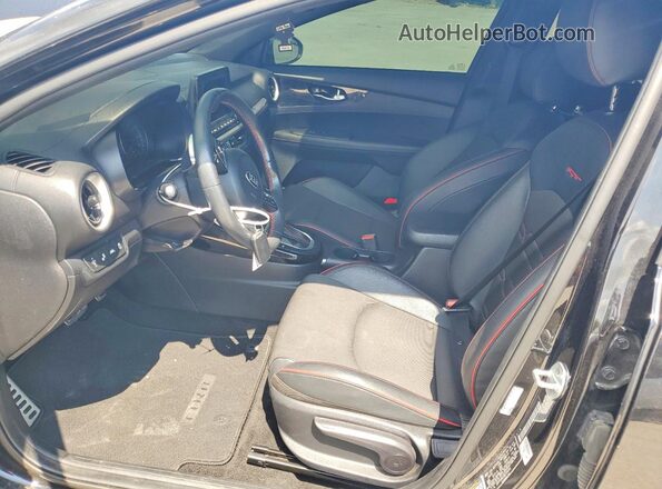3KPF44AC2ME354243 2021 KIA FORTE Black Front interior view
