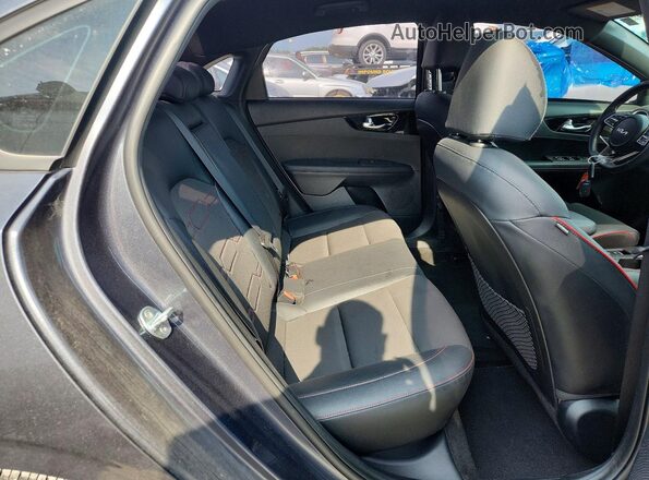3KPF44AC2NE484055 2022 KIA FORTE Серый Вид задних сидений