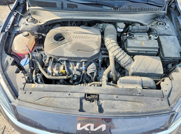 3KPF44AC2NE484055 2022 KIA FORTE Серый Вид задней части салона