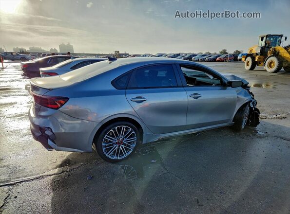 3KPF44AC2PE589567 2023 KIA FORTE Серебряный Задняя правая четверть