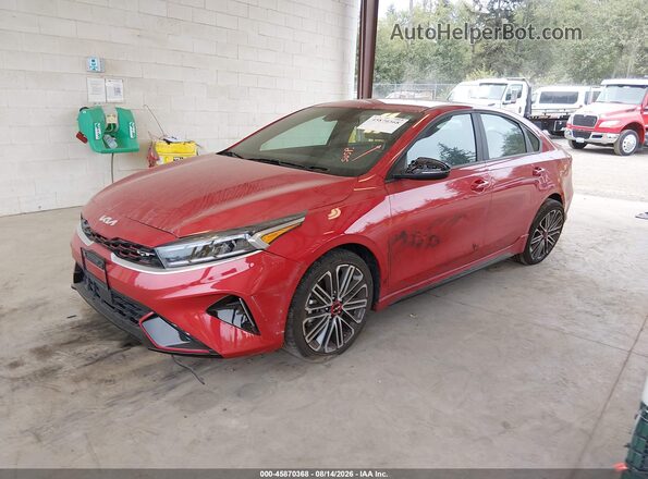 3KPF44AC2RE741723 2024 KIA FORTE Burgundy Vista tres cuartos delantera izquierda