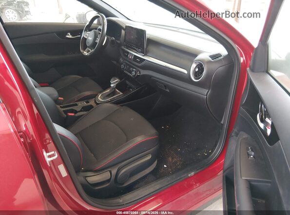 3KPF44AC2RE741723 2024 KIA FORTE Burgundy Vista interior delantera