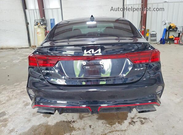 3KPF44AC3PE620986 2023 KIA FORTE Черный Вид сзади