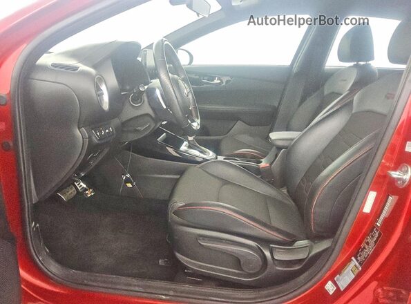 3KPF44AC5ME415097 2021 KIA FORTE Red Вид задніх сидінь
