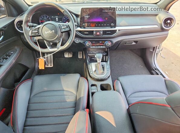 3KPF44AC5PE685645 2023 KIA FORTE Silver წინა პანელის ხედი