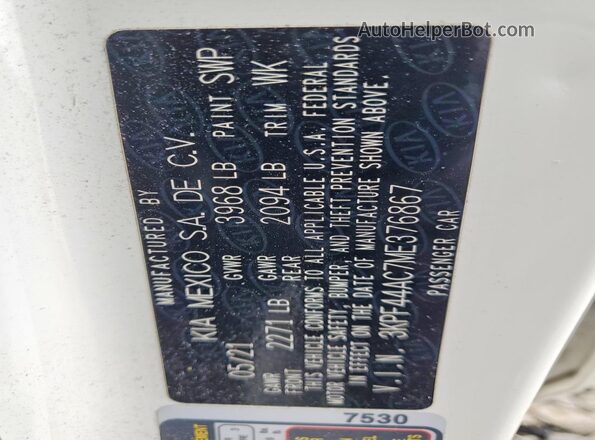 3KPF44AC7ME376867 2021 KIA FORTE White Widok komory silnika
