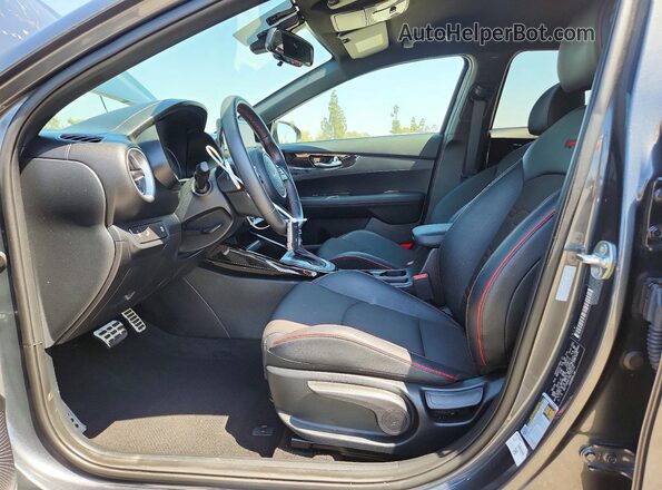 3KPF44AC7RE773115 2024 KIA FORTE Charcoal Front interior view