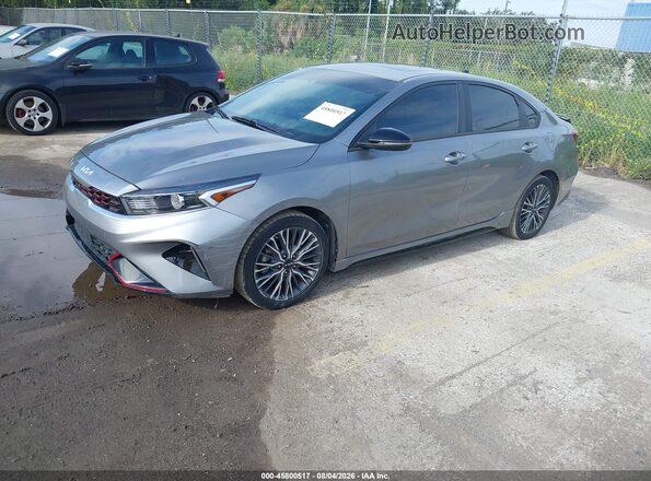 3KPF54AD0PE642465 2023 KIA FORTE Silver Vista tres cuartos delantera izquierda
