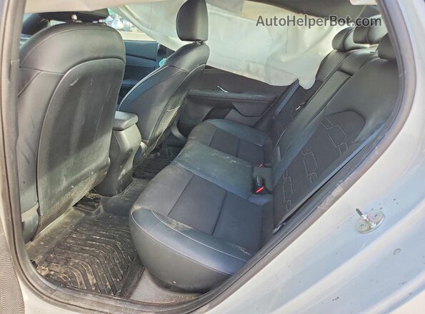 3KPF54AD0RE701128 2024 KIA FORTE White Widok tylnych siedzeń
