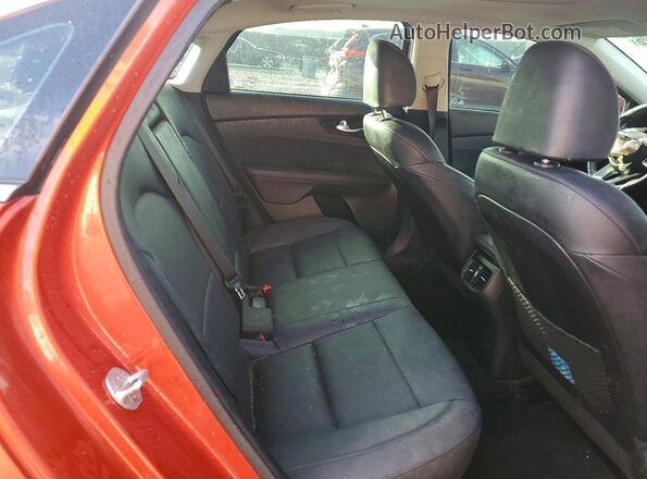 3KPF54AD1KE087339 2019 KIA FORTE Orange Widok tylnych siedzeń