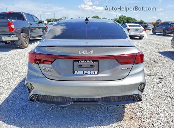3KPF54AD1PE526658 2023 KIA FORTE Gray Вид ззаду