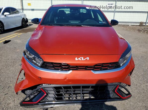 3KPF54AD1PE560034 2023 KIA FORTE Burgundy Front view